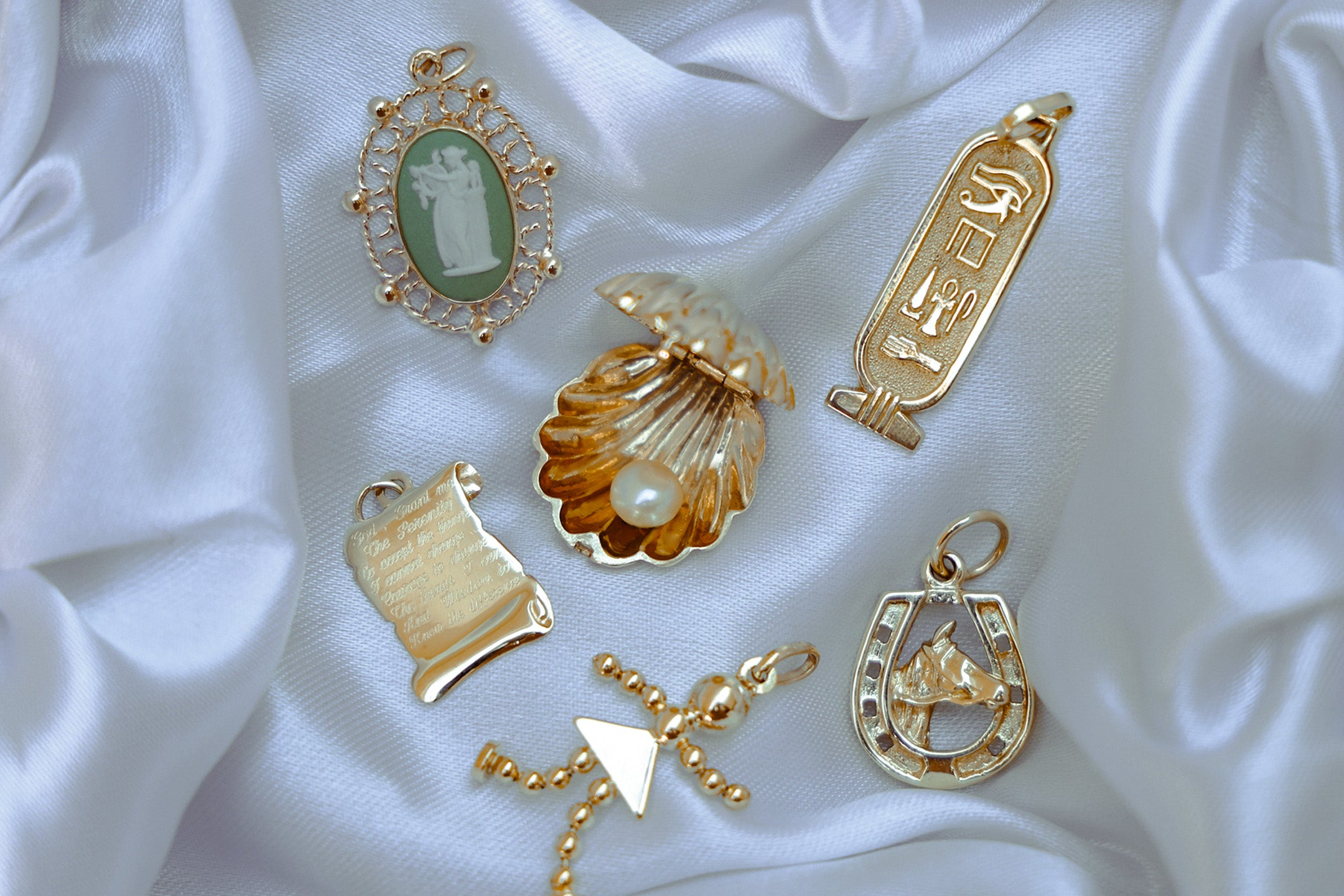 9ct Yellow Gold Vintage Charms & Pendants