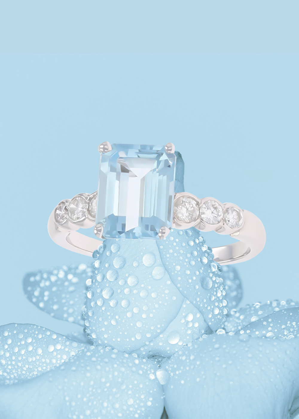 18ct White Gold Emerald Cut Aquamarine & Diamond Solitaire Ring