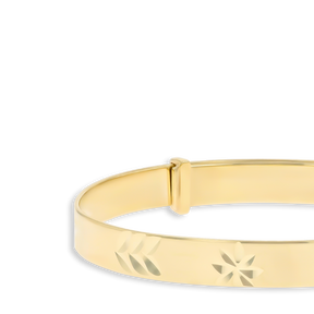 9ct Yellow Gold 5mm Diamond Cut Feather & Stars Expandable Baby Bangle