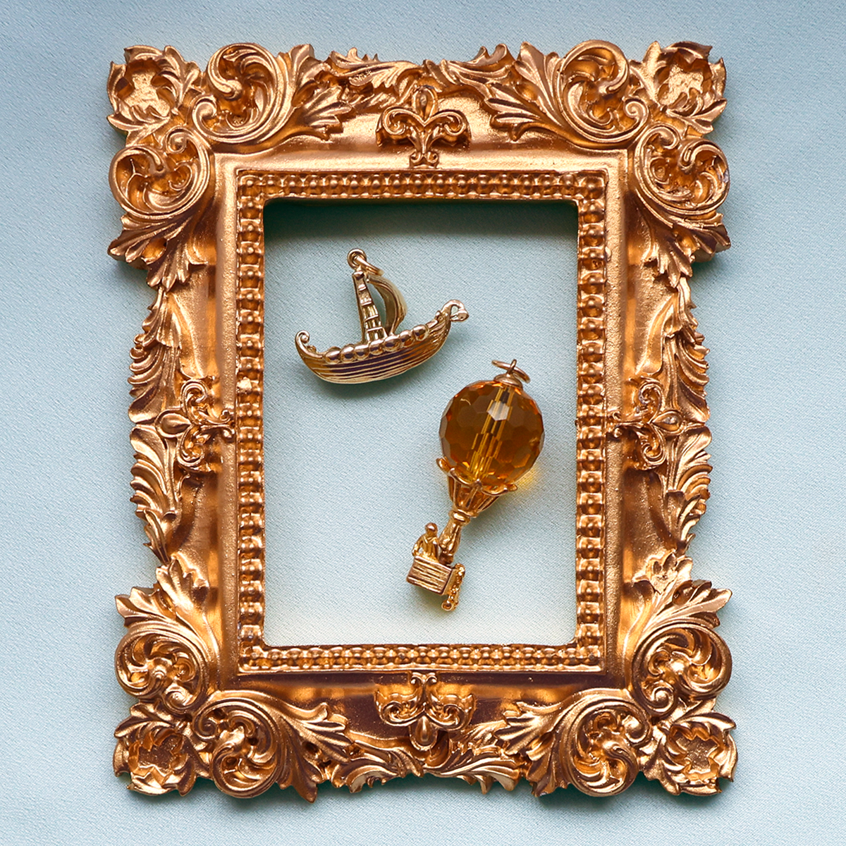 9ct Yellow Gold Viking Dragon Ship Charm & 9ct Yellow Gold Hot Air Balloon Crystal Pendant