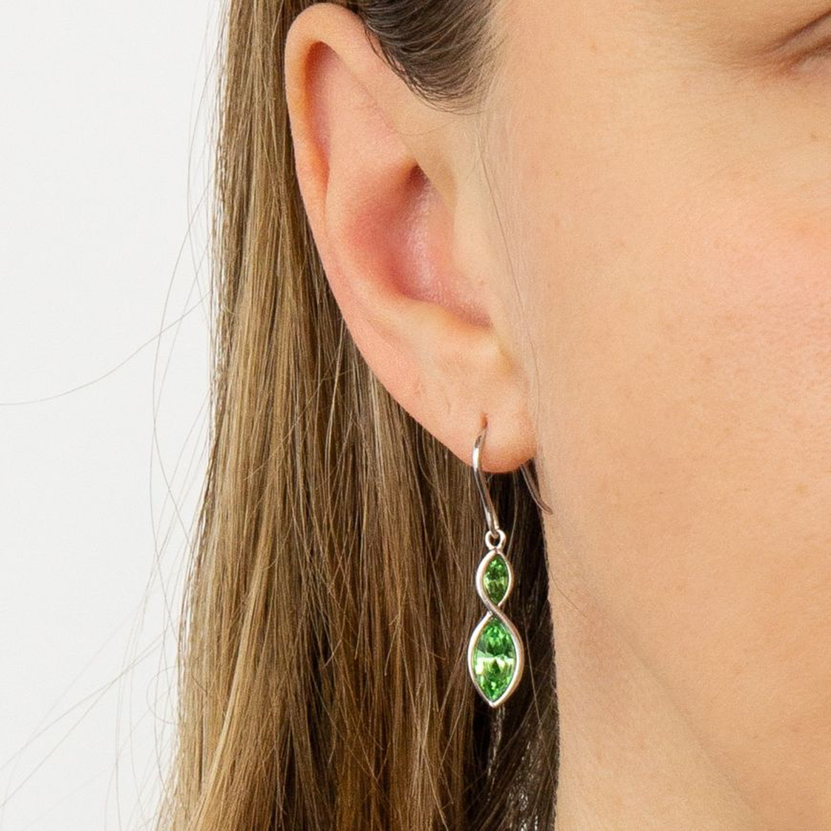 Mode wears Sterling Silver Green Crystal Navette Twist Drop Earrings