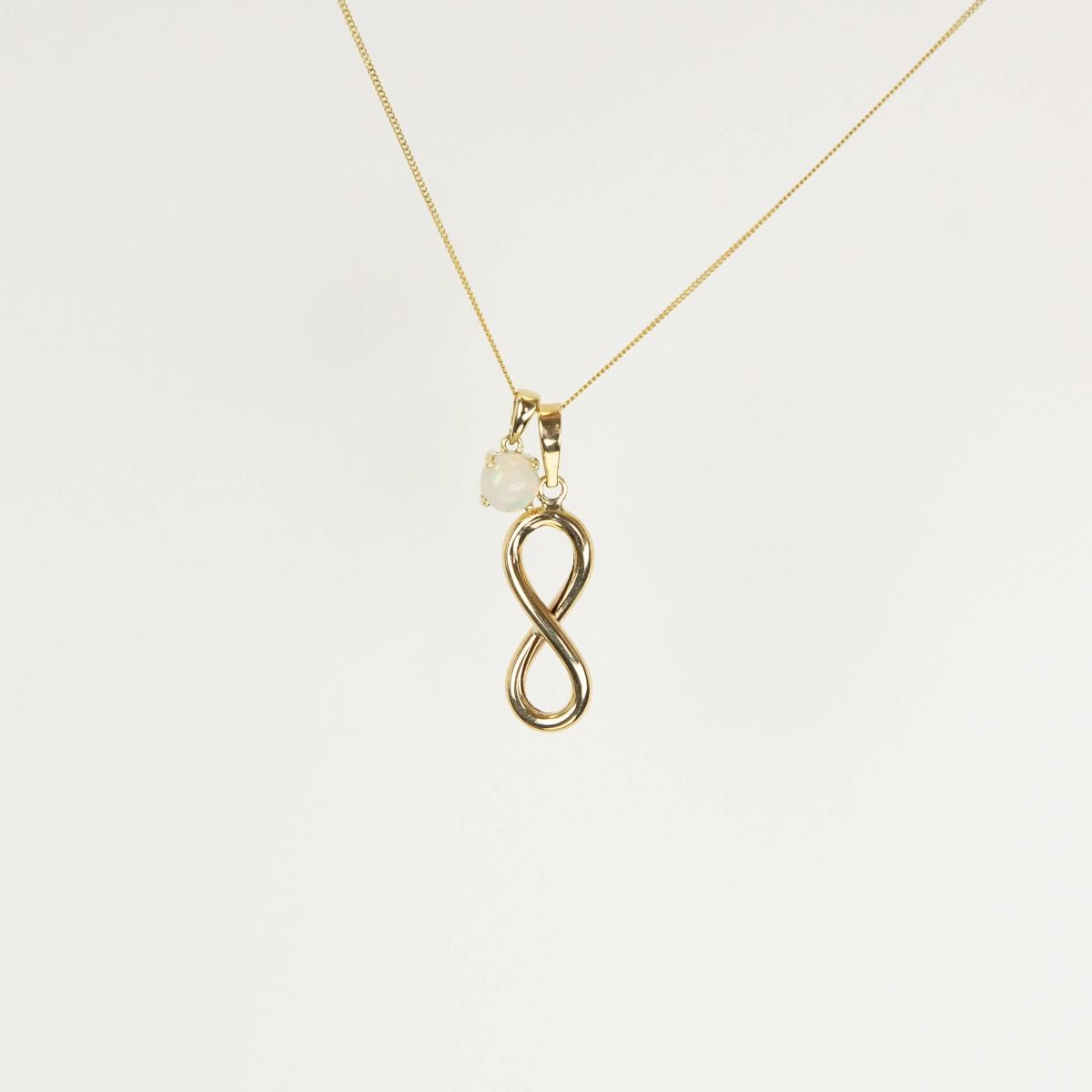 9ct Yellow Gold Infinity Pendant