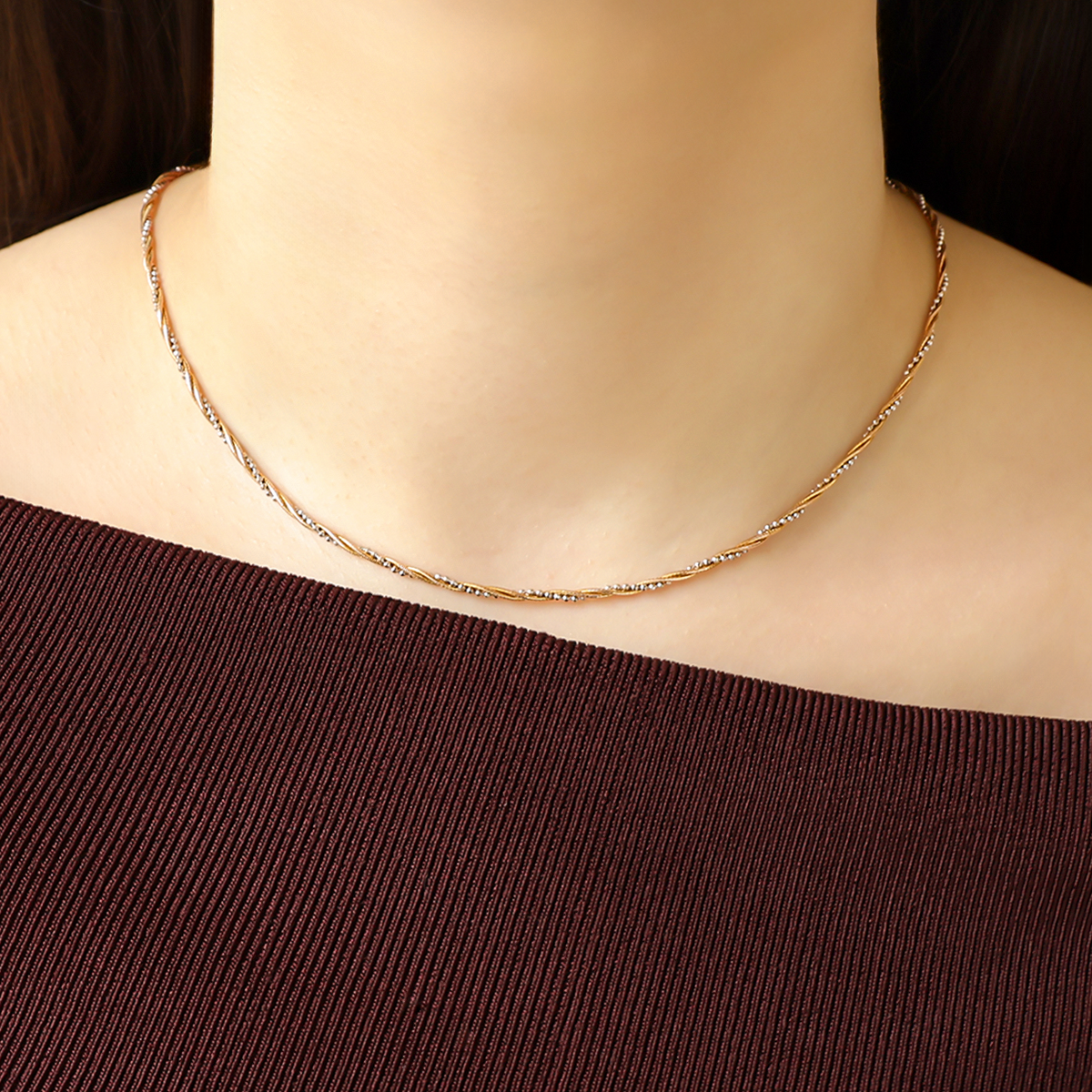 Model wears 9ct Two Colour Gold Beaded Snake Twist Necklace