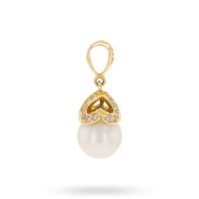 18ct Yellow Gold Cultured Freshwater Pearl & Diamond Set Hearts Pendant with Chain