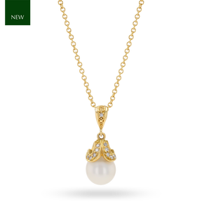 18ct Yellow Gold Cultured Freshwater Pearl & Diamond Set Hearts Pendant with Chain