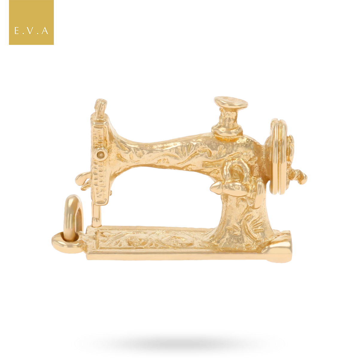 9ct Yellow Gold Sewing Machine Charm