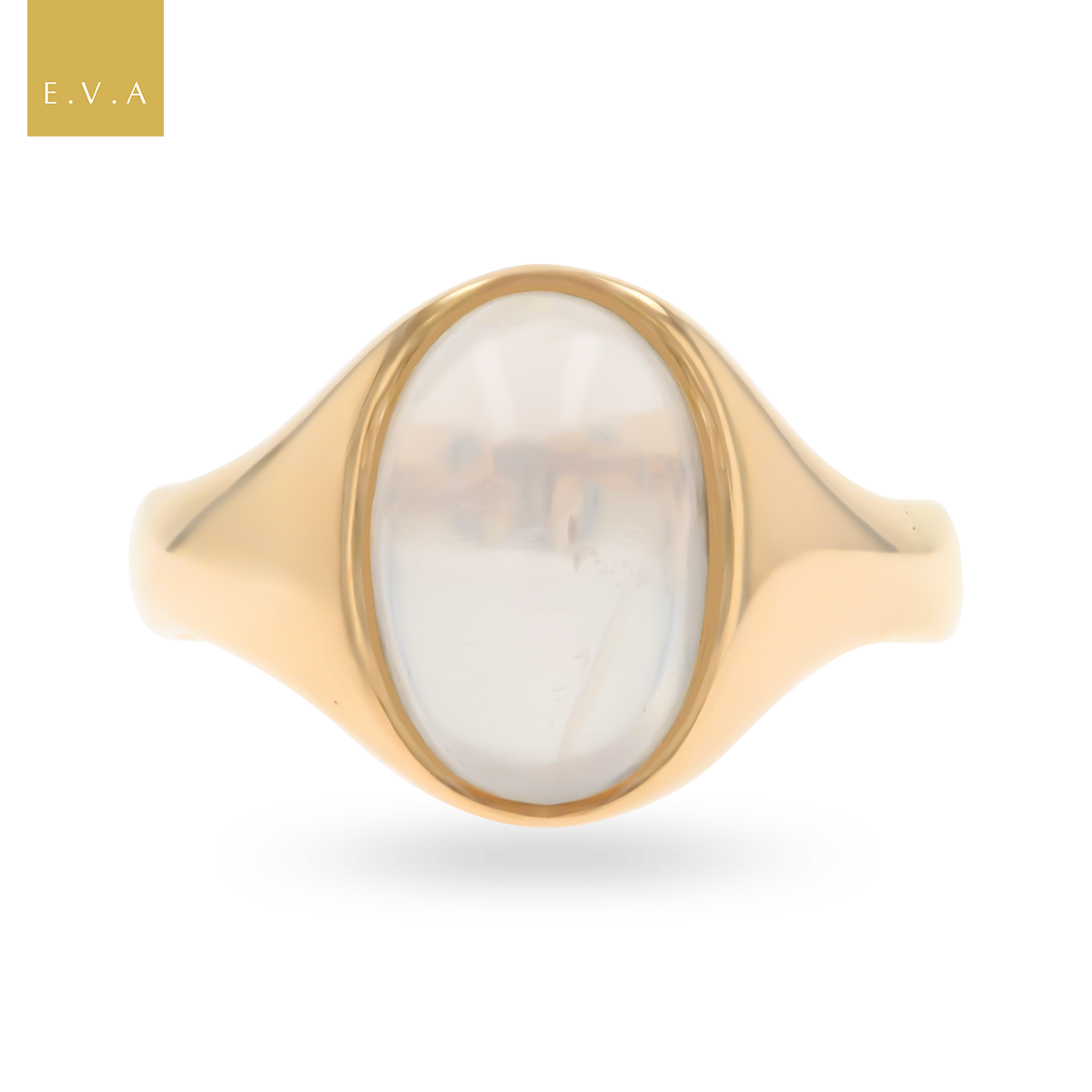 Un-hallmarked 9ct Yellow Gold Moonstone Signet Ring