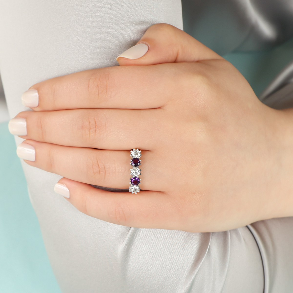 Model 18ct Yellow Gold 0.75cts Diamond & Amethyst Five Stone Ring