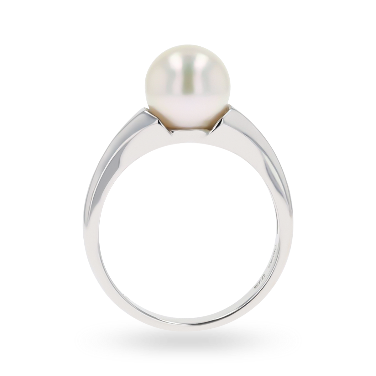 18ct White Gold Cultured Round Pearl Solitaire Ring