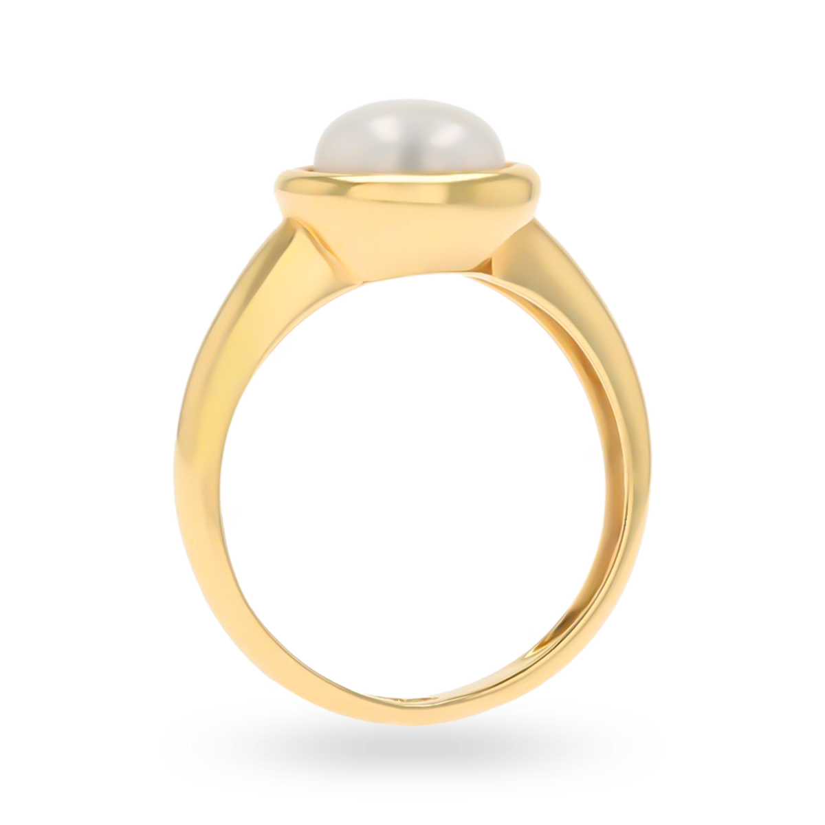 18ct Yellow Gold Cultured Button Pearl Solitaire Ring