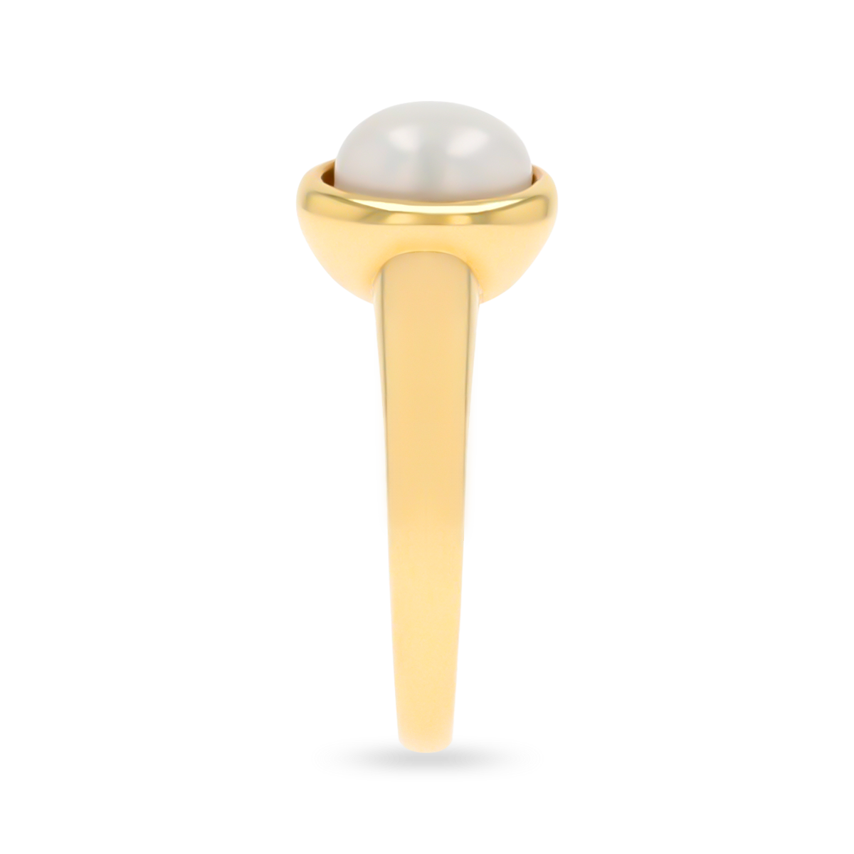 18ct Yellow Gold Cultured Button Pearl Solitaire Ring