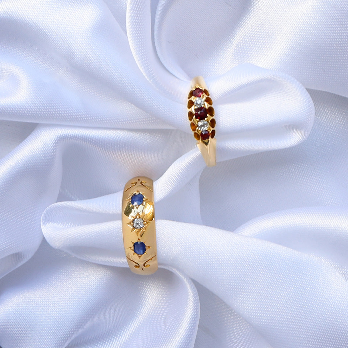 18ct Yellow Gold Sapphire & Diamond Trilogy Victorian Ring & 18ct Yellow Gold Garnet & Diamond Five Stone Victorian Ring 
