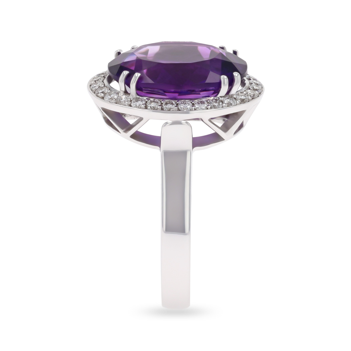 18ct White Gold Amethyst & Diamond Oval Cocktail Ring