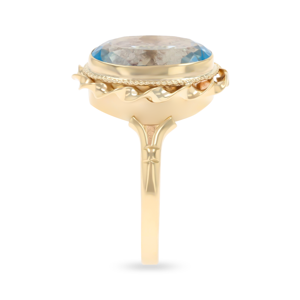 9ct Yellow Gold Oval Cut Blue Topaz Rope Edge Cocktail Ring