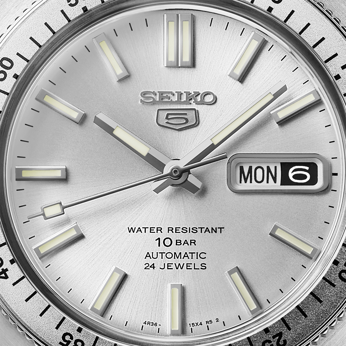 Seiko 5 Sports Heritage Design Recreation Limited Edition In Silver Tone - SRPL91K1