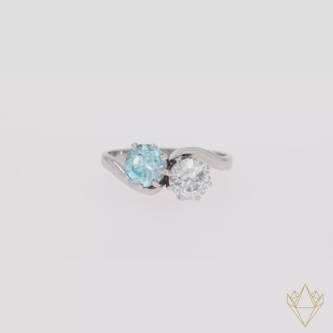 18ct White Gold Blue Zircon & Diamond Toi et Moi Ring - Video