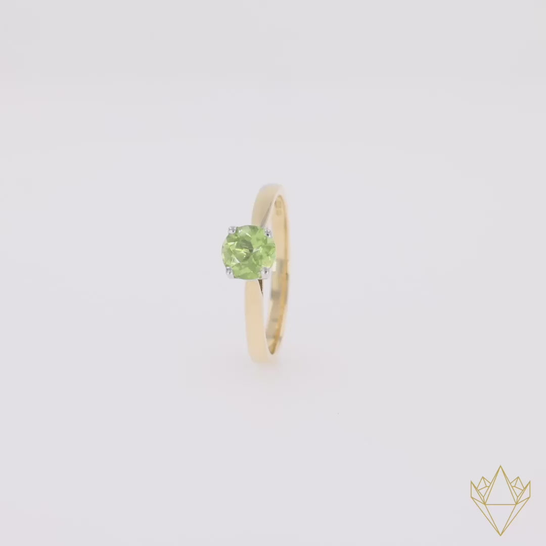 18ct Yellow Gold Round Cut Peridot Solitaire Ring - 360 Video