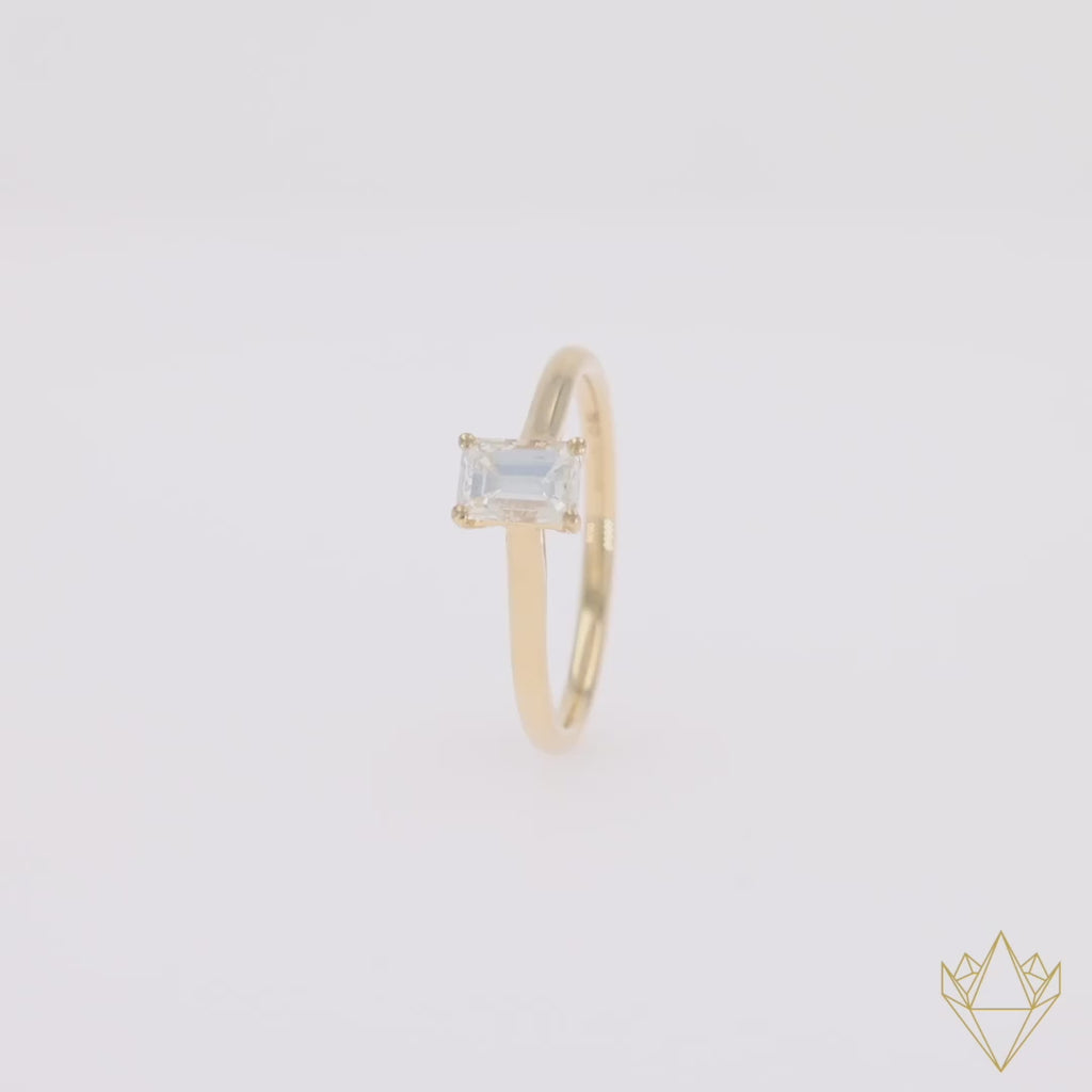 360 Video 18ct Yellow Gold Emerald Cut Diamond Solitaire 0.85ct Ring