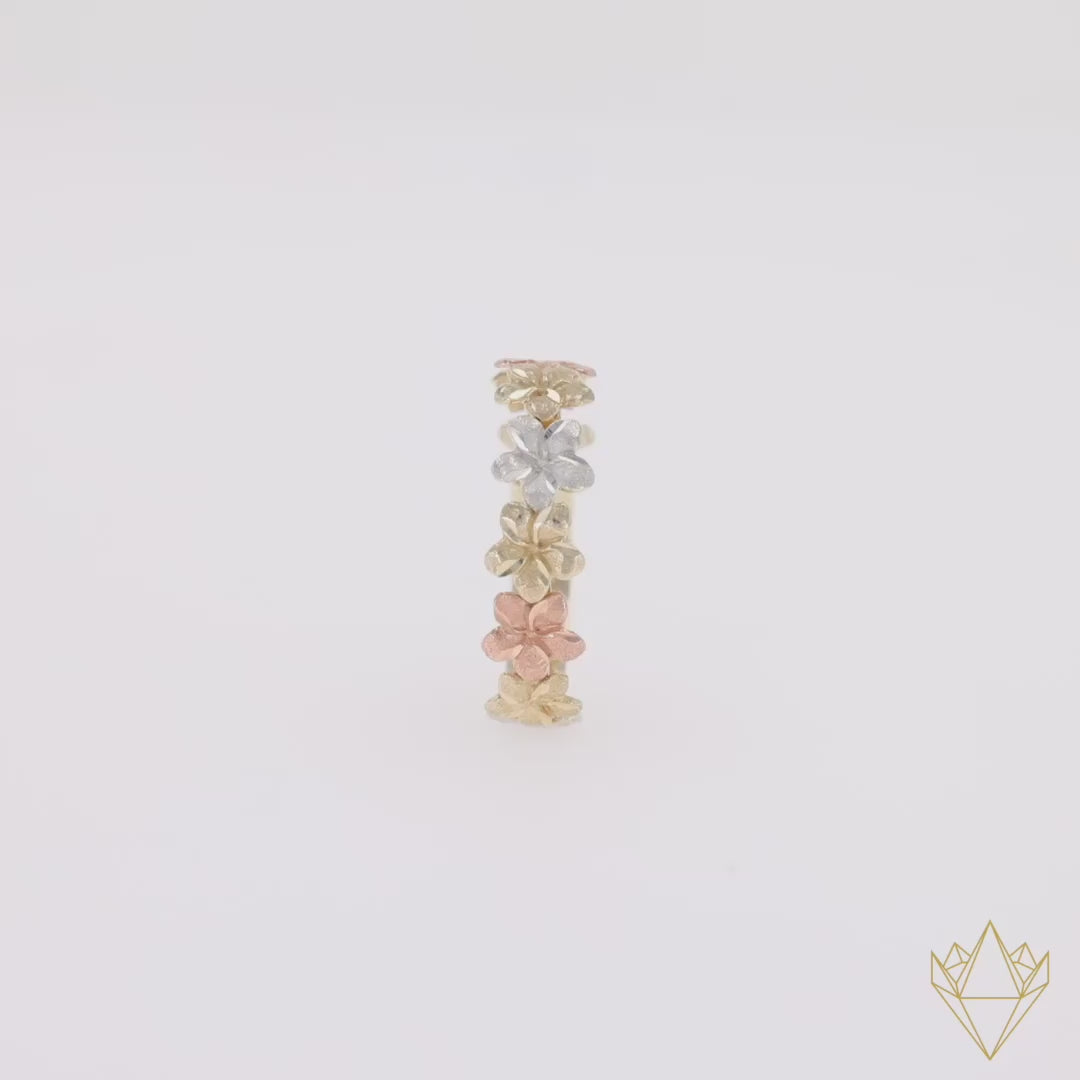 9ct Three Colour Gold Flower Garland Ring - 360 Video