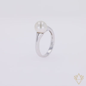 18ct White Gold Cultured Round Pearl Solitaire Ring - 360 Video