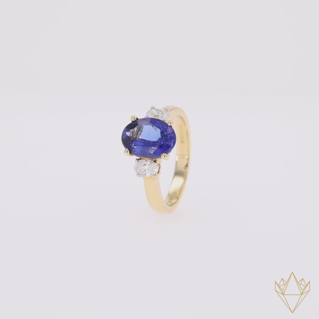 18ct White Gold Oval Shaped Tanzanite & Diamond Trilogy Ring - 360 Video