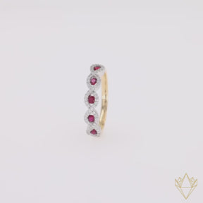 18ct Yellow Gold Ruby & Diamond Infinity Ring - 360 Video