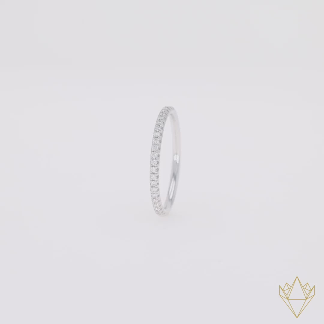 360 Video Platinum 0.16cts Round Brilliant Cut Diamond Half Eternity Ring
