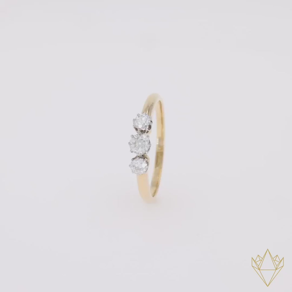 Un-hallmarked 18ct Yellow Gold Old Cut Diamond Trilogy Ring - 360 Video
