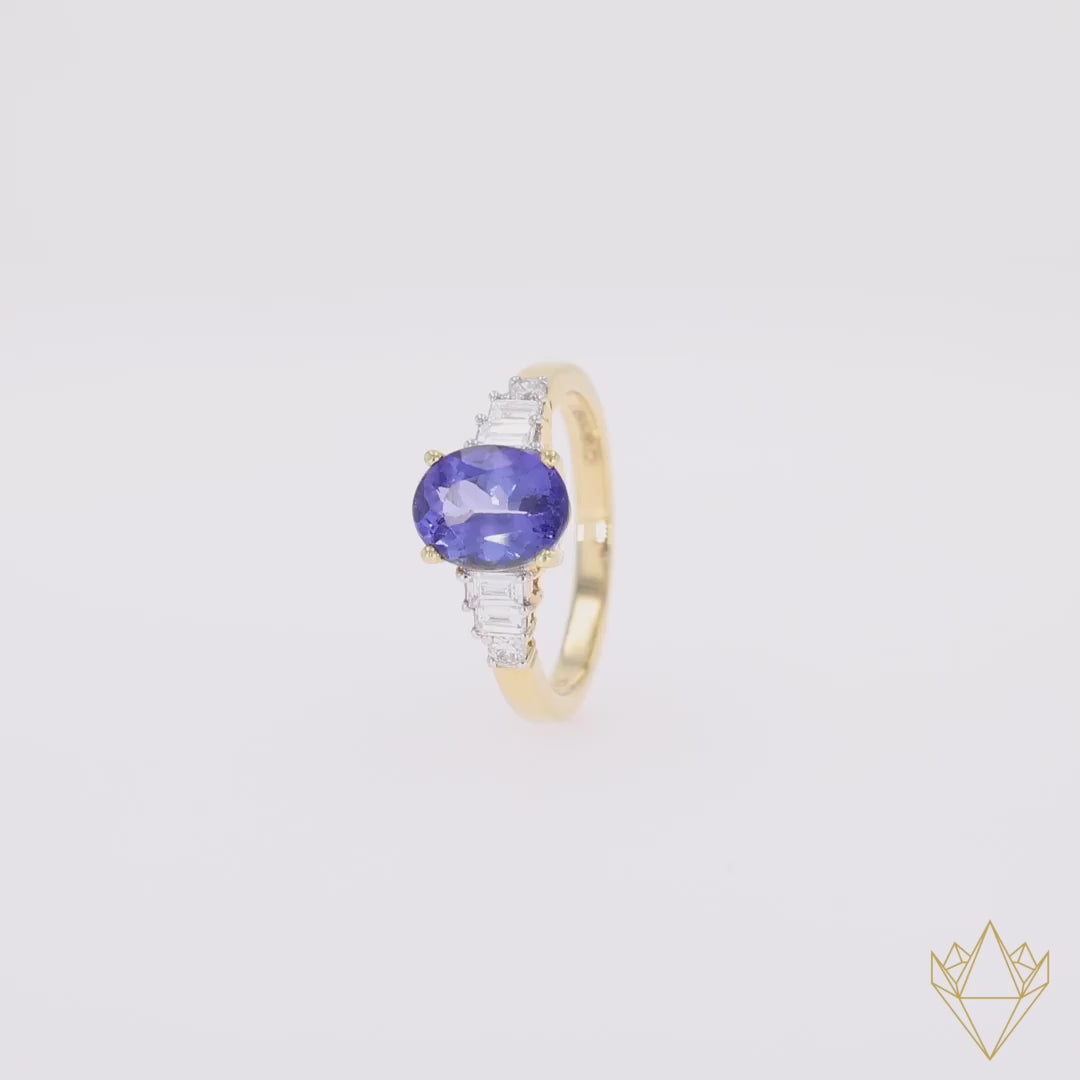 18ct Yellow Gold Oval Shaped Tanzanite & Diamond Set Shoulders Ring - 360 Video