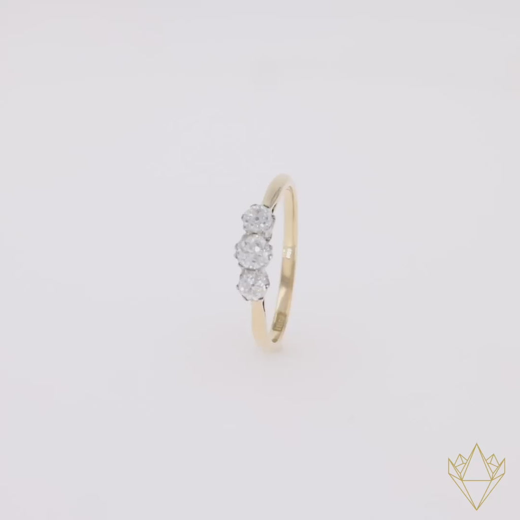 Un-hallmarked 18ct Yellow Gold Old Mine Cut Diamond Trilogy Ring - 360 Video