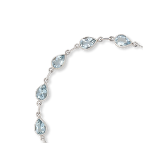 9ct White Gold Teardrop Aquamarine Set Bracelet