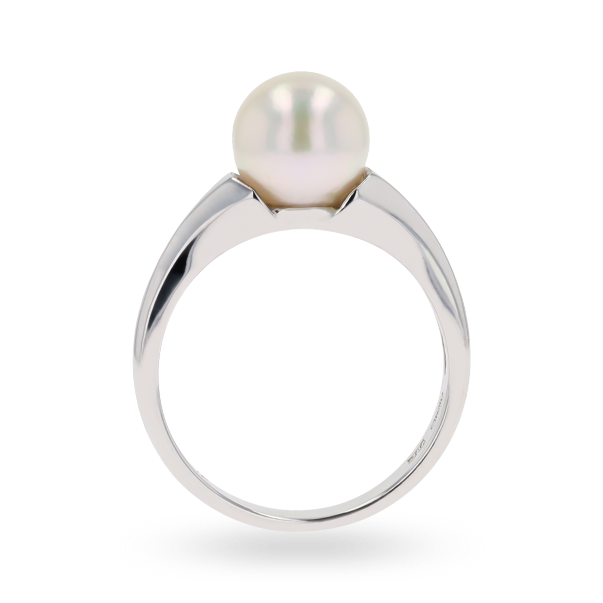 18ct White Gold Cultured Round Pearl Solitaire Ring