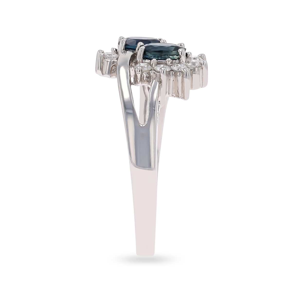 18ct White Gold Sapphire & Diamond Toi-et-Moi Cluster Ring